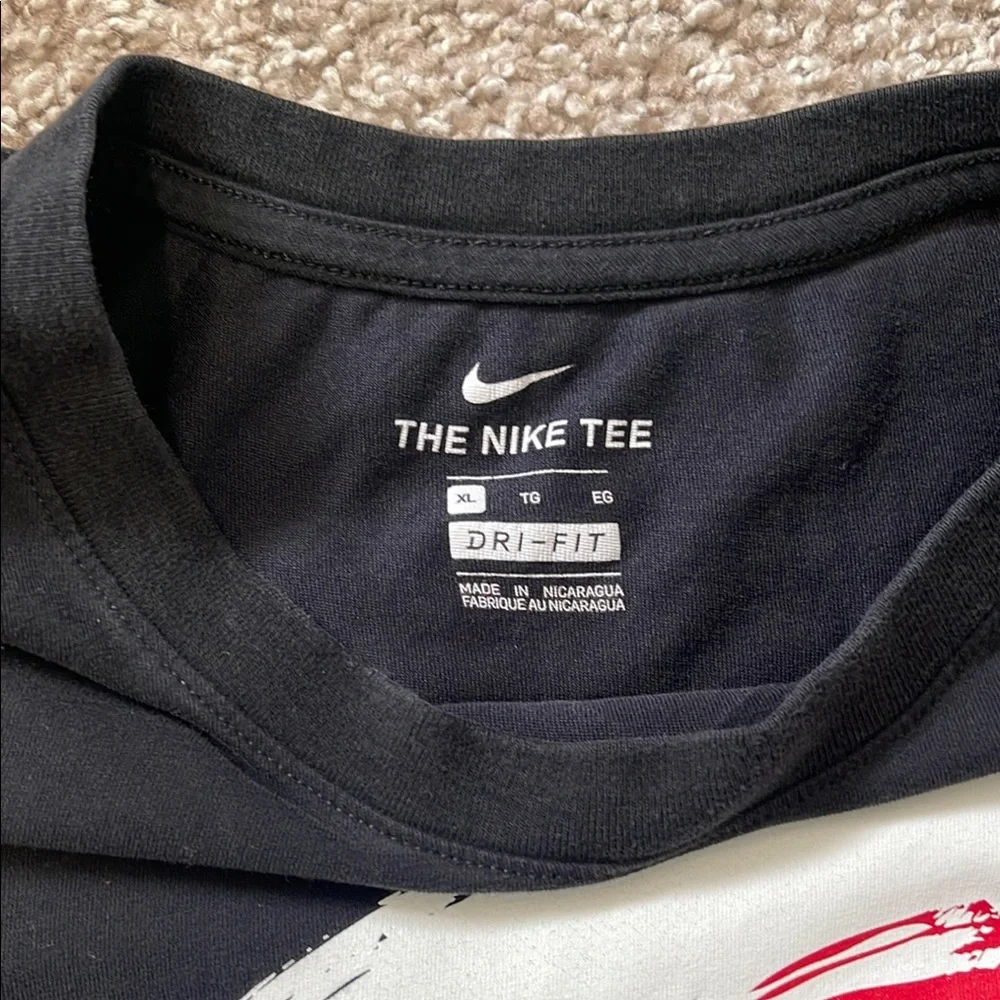 Nike t-shirt